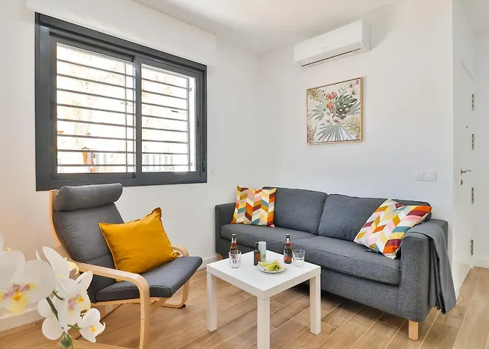 C4 - El Palo Beach 2 Bedroom Apartment